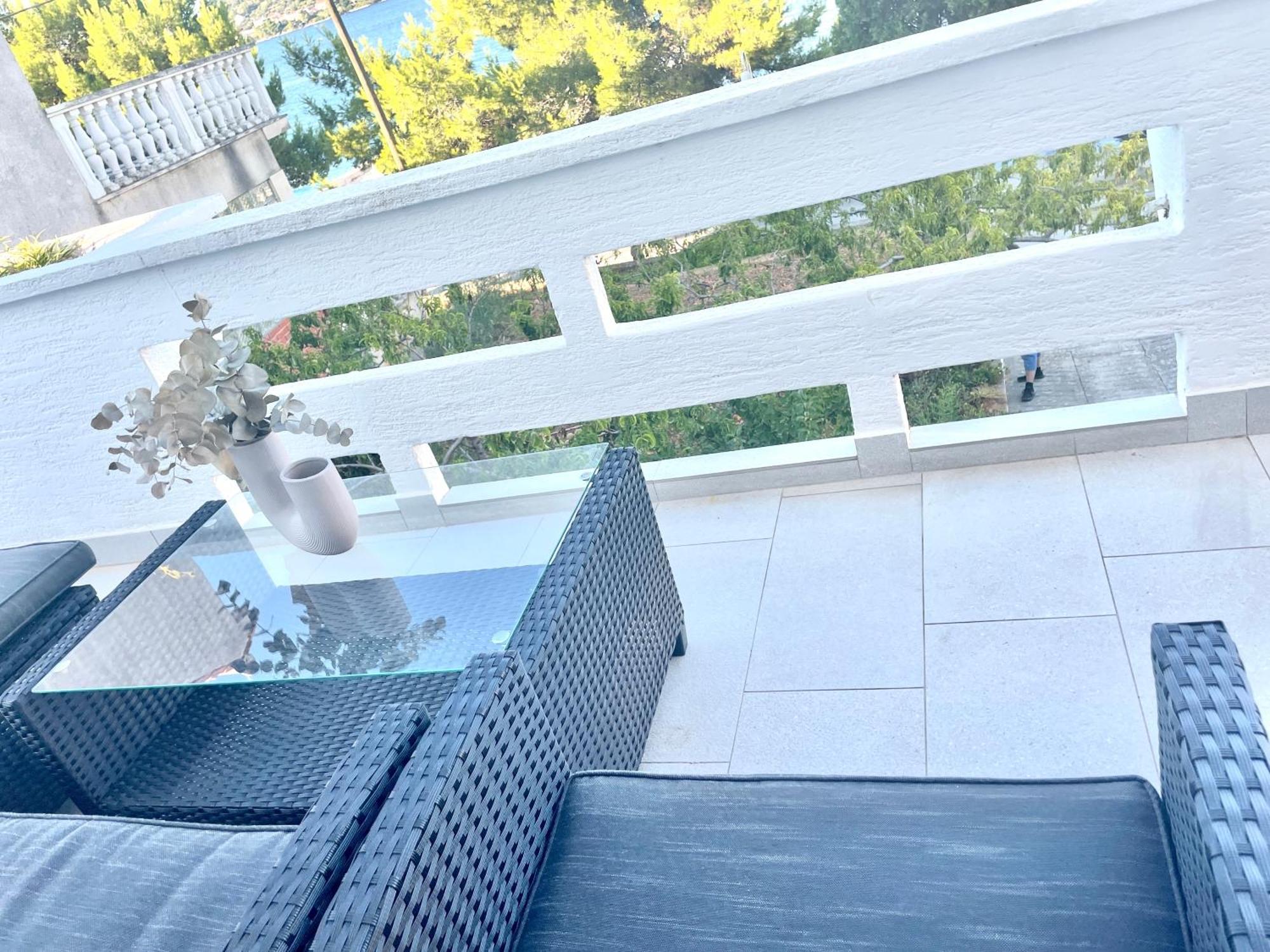 Apartman S M4 With The View Kali Exterior photo